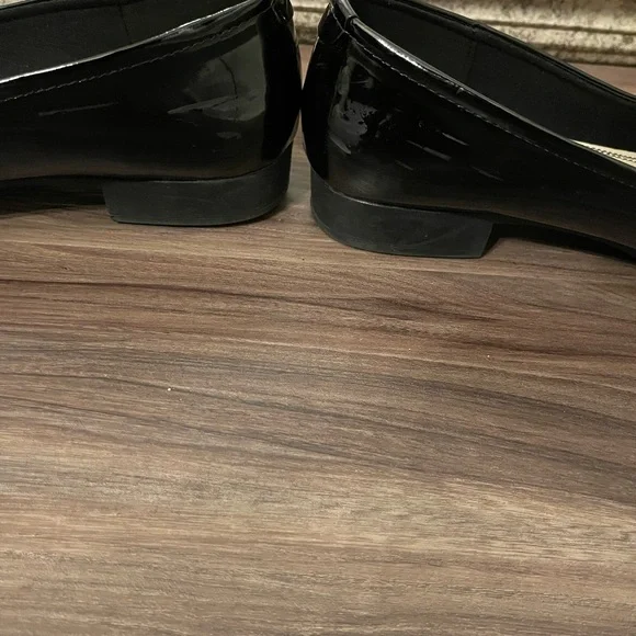 Anne Klein Black Leather Flats Moccasin-Style - Picture 4 of 9